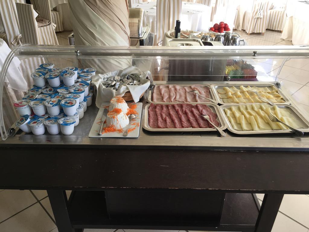 Hotel Sierra Silvana Selva Di Fasano Kültér fotó